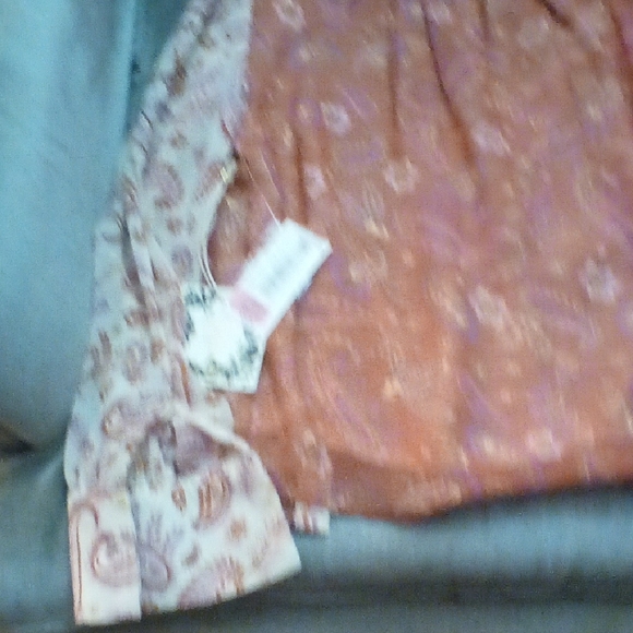 Chelsea & Violet Blouse - Picture 5 of 5